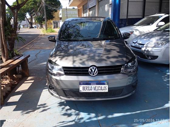 VOLKSWAGEN FOX 1.0 MI 8V FLEX 4P MANUAL VOLKSWAGEN FOX 1.0 MI 8V FLEX 4P MANUAL